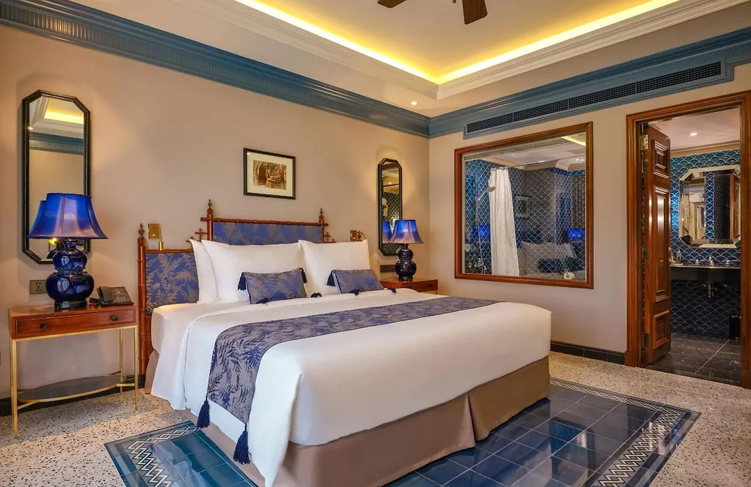Silk Path Grand Hue Hotel-1